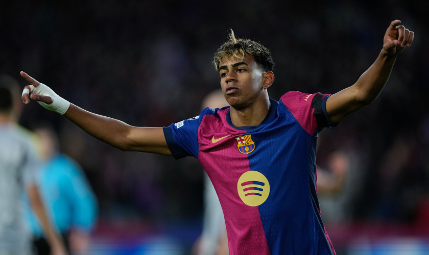 La imagen muestra a lamine yamal celebrando un gol, en referencia a un articulo sobre la psicología del fútbol